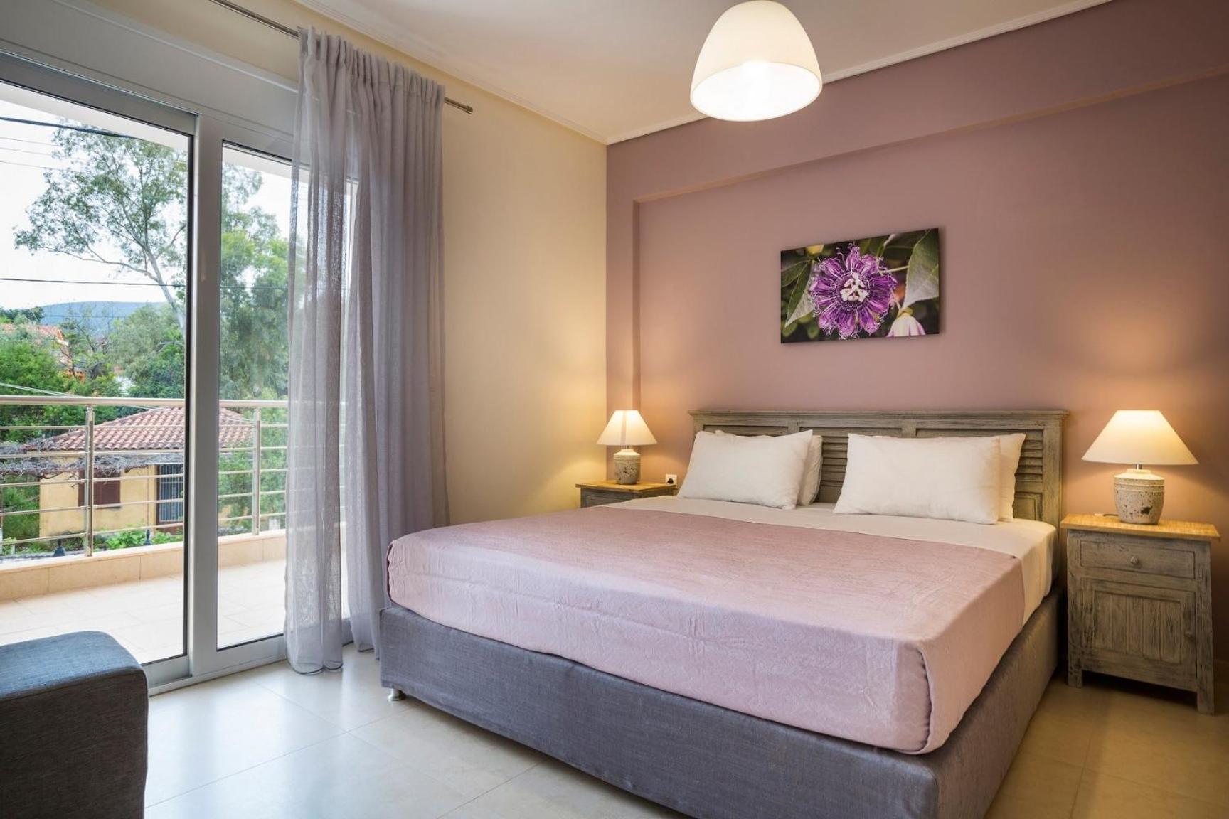 Meliti Waterfront Suites Karavomylos Dış mekan fotoğraf