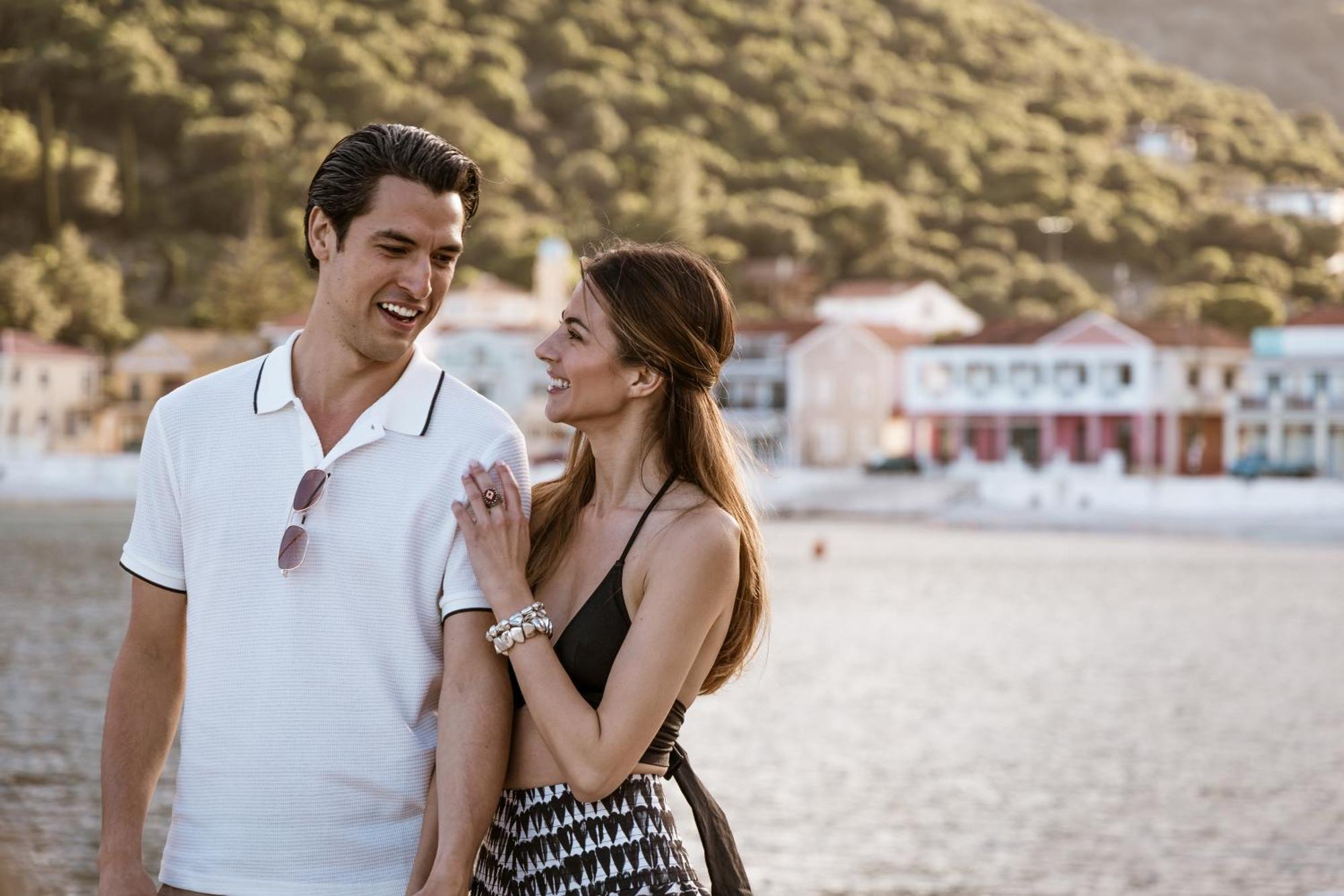 Meliti Waterfront Suites Karavomylos Dış mekan fotoğraf