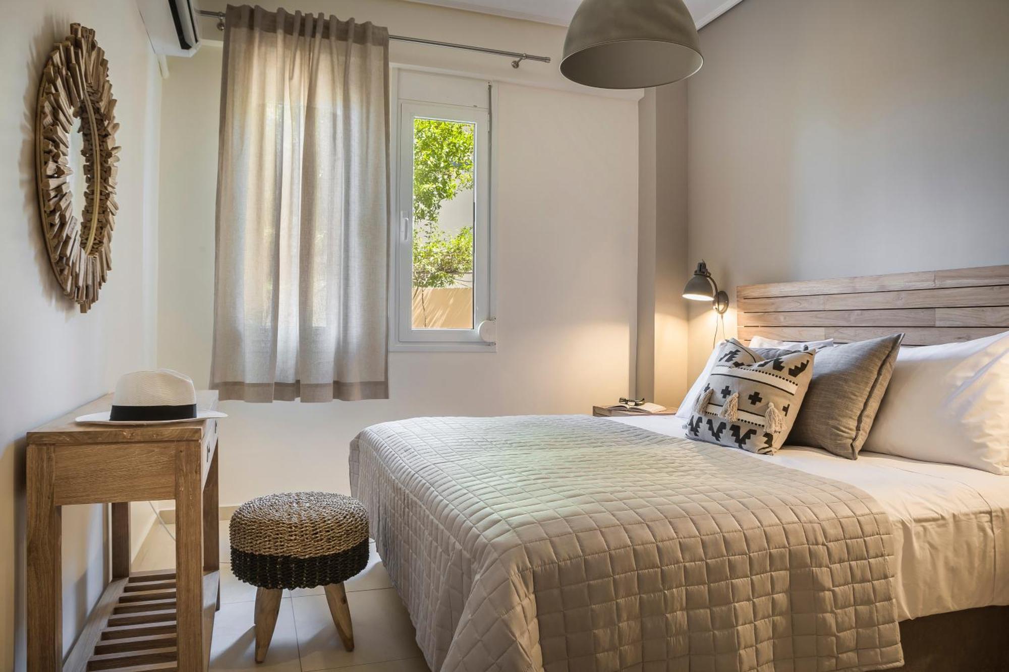 Meliti Waterfront Suites Karavomylos Dış mekan fotoğraf